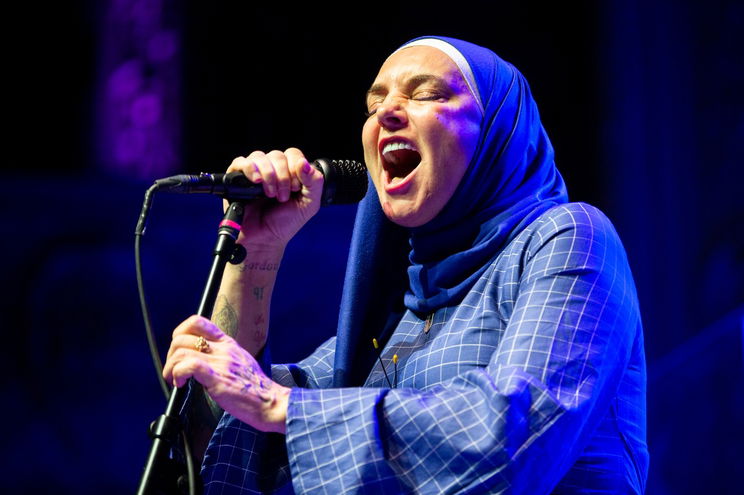 Hatalmas megkönnyebbülés Sinéad O'Connor rajongóinak!