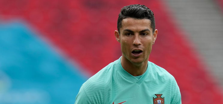 Cristiano Ronaldo kólagyalázása miatt egy nap alatt 4 milliárd dollárt bukott a Coca-Cola