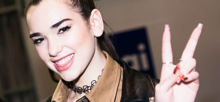 Dua Lipát durván zavarba hozták, kiakadt a hazugságvizsgáló is – Íme a kérdés, ami próbára tette az énekesnőt!