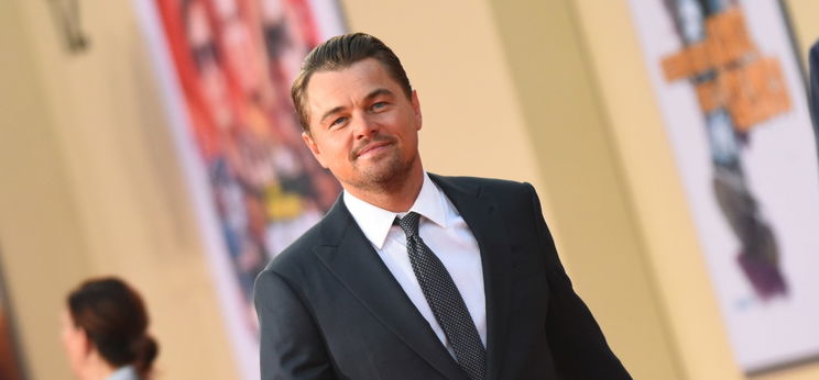 Döbbenet: Leonardo DiCaprio ritkán látható faterja pont úgy néz ki, mint Leonardo DiCaprio, csak rengeteg szőrrel a fején - videó