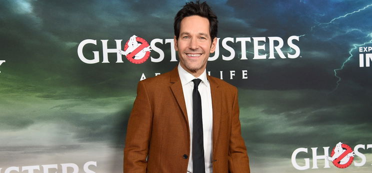 Paul Rudd az év legszexibb férfija, de a felesége egy másik hollywoodi hírességre szavazott volna