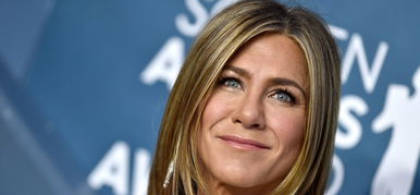 Jennifer Aniston őrülten szexi fekete fehérneműben pózolt, és meztelenkedett is – válogatás