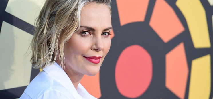 Horrortól kezdve minden van Charlize Theron kedvenc filmjeinek listáján - Mennyit láttál ezekből?
