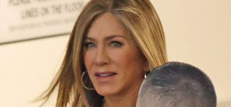 Jennifer Aniston elárulta fiatal arcbőre titkát: csupán egy percedbe kerül