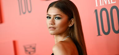 Zendaya melltartó nélkül fotózkodott, ezt még Tom Holland se bírta ki reakció nélkül