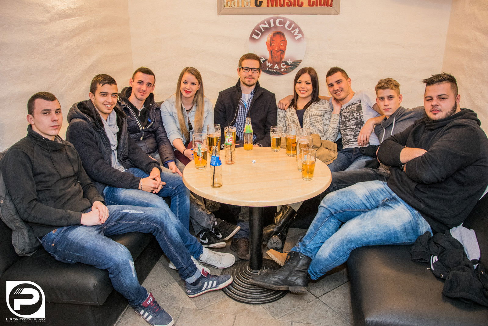 DEBRECEN, PINCE CAFÉ & MUSIC CLUB - 2016. JANUÁR 16., SZOMBAT