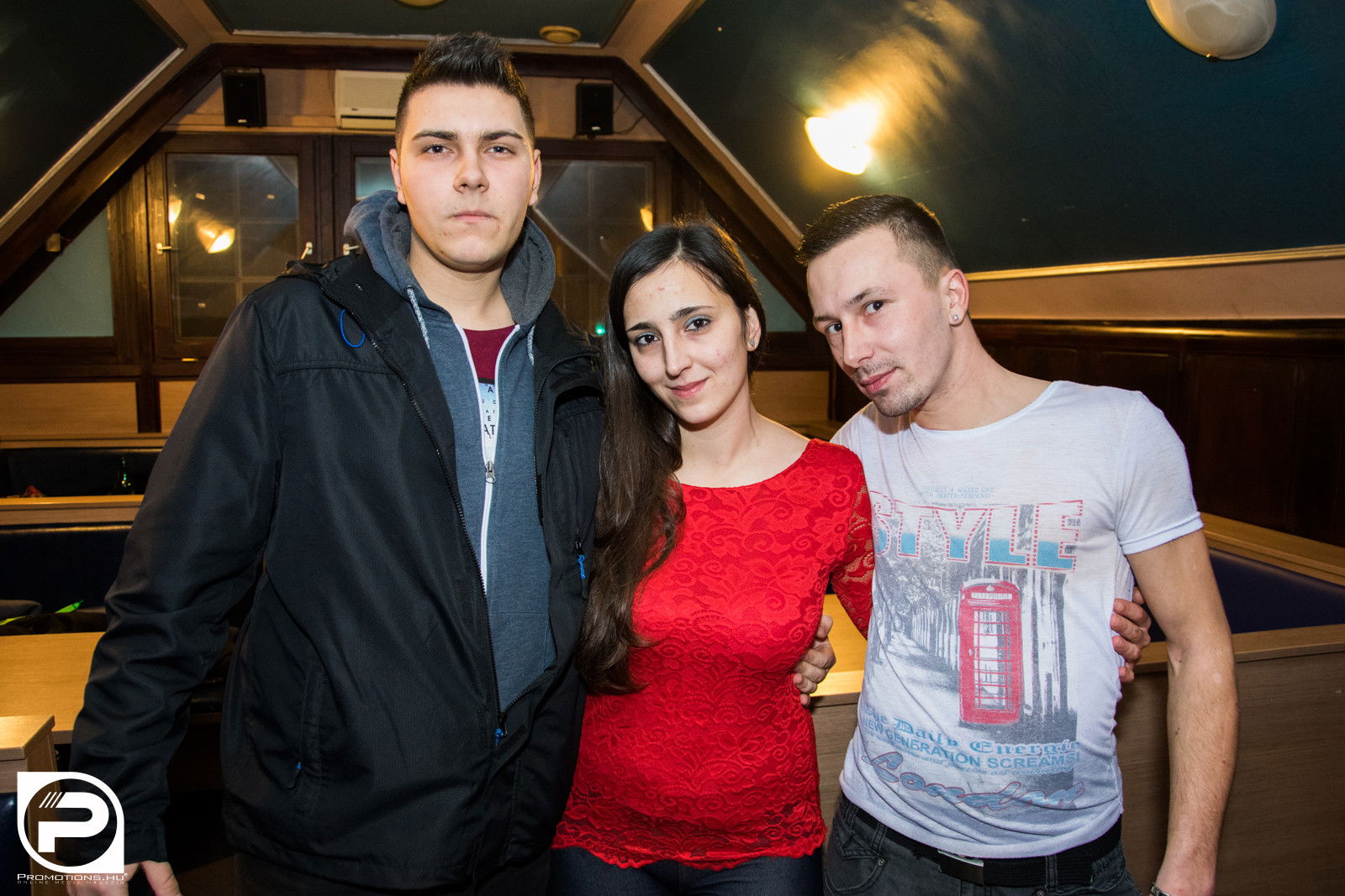 DEBRECEN, PIKOLÓ SÖRÖZŐ - 2015. JANUÁR 30., SZOMBAT