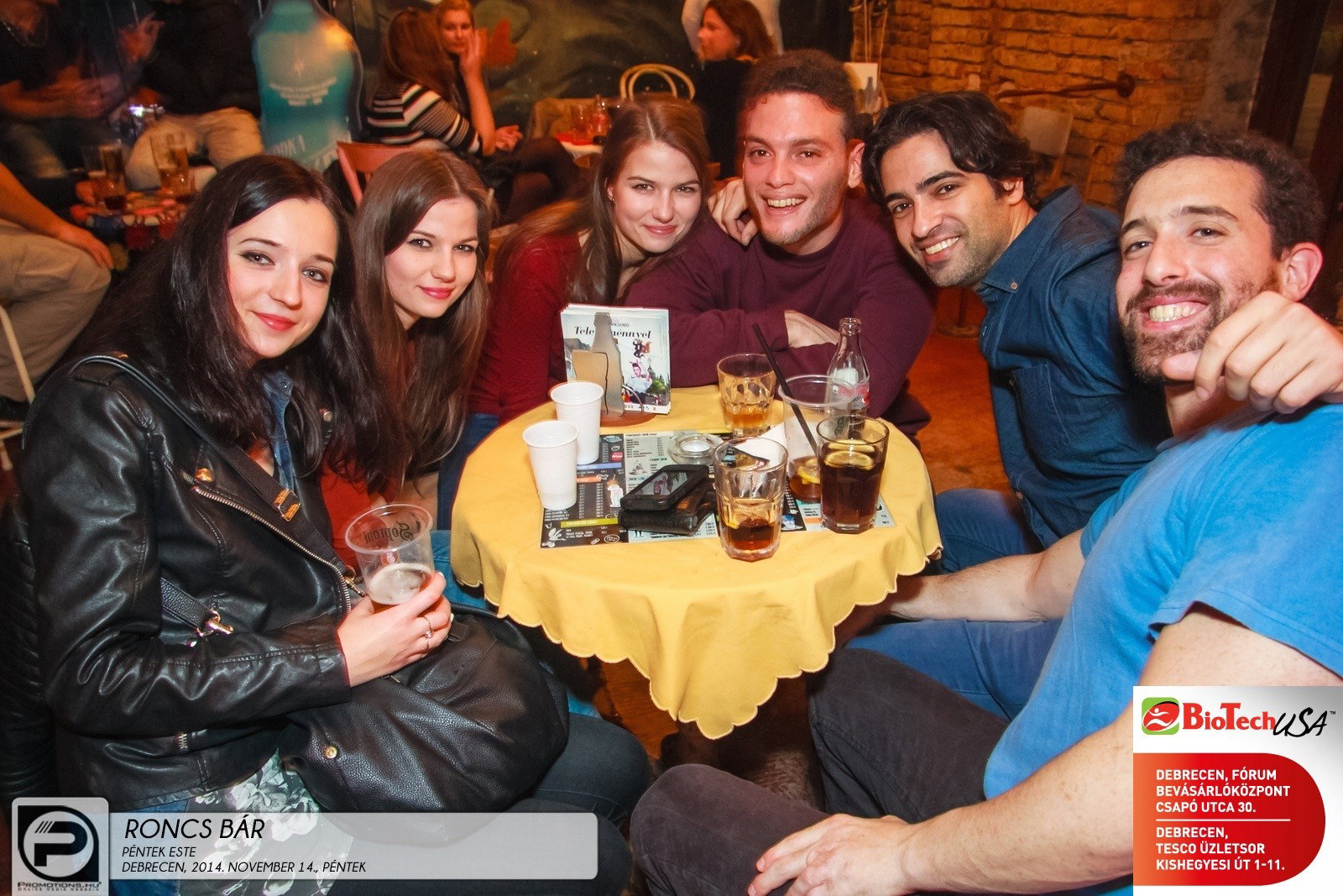 DEBRECEN, RONCS BÁR - 2014 NOVEMBER 14., PÉNTEK