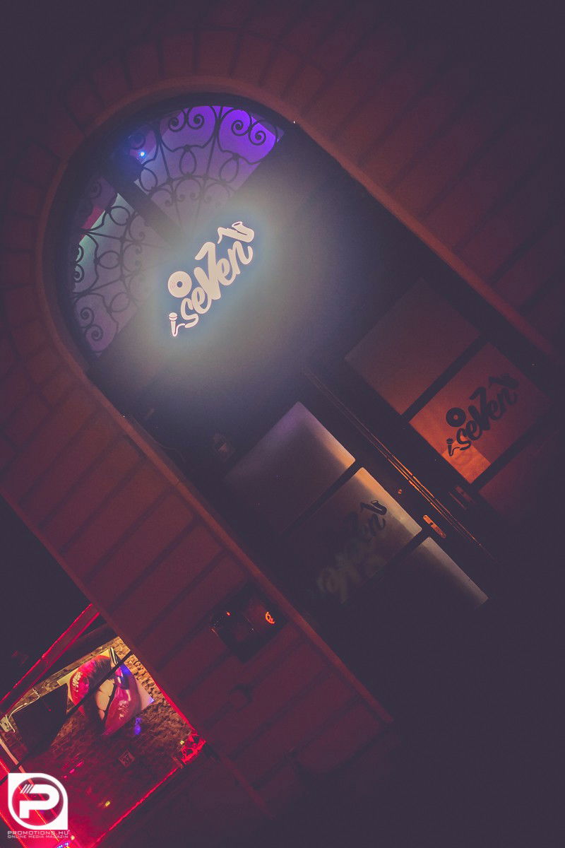 DEBRECEN, CLUB SEVEN - 2016. DECEMBER 9, PÉNTEK