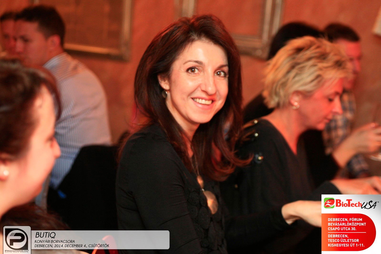 DEBRECEN, BUTIQ - 2014. DECEMBER 4, CSÜTÖRTÖK