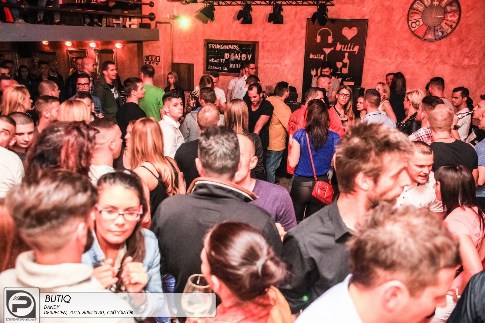 DEBRECEN, BUTIQ - 2015. ÁPRILIS 30., CSÜTÖRTÖK