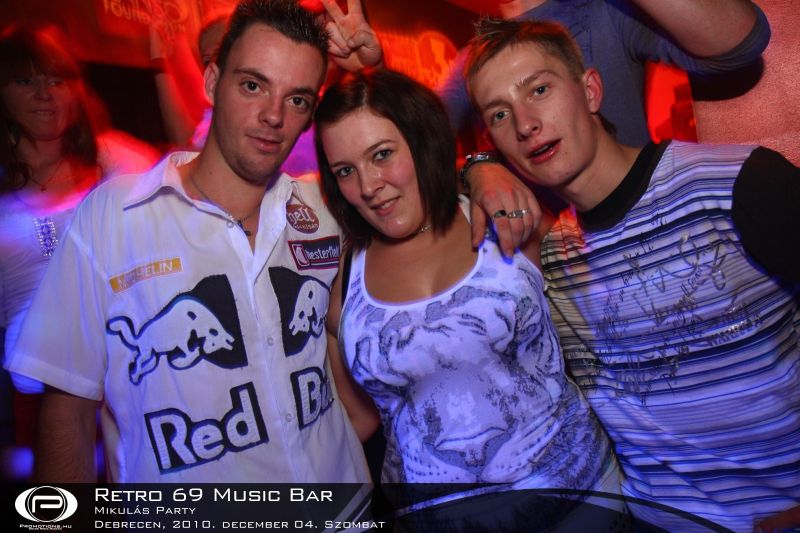 Debrecen, Retro 69 Music Bar - 2010. december 04. Szombat