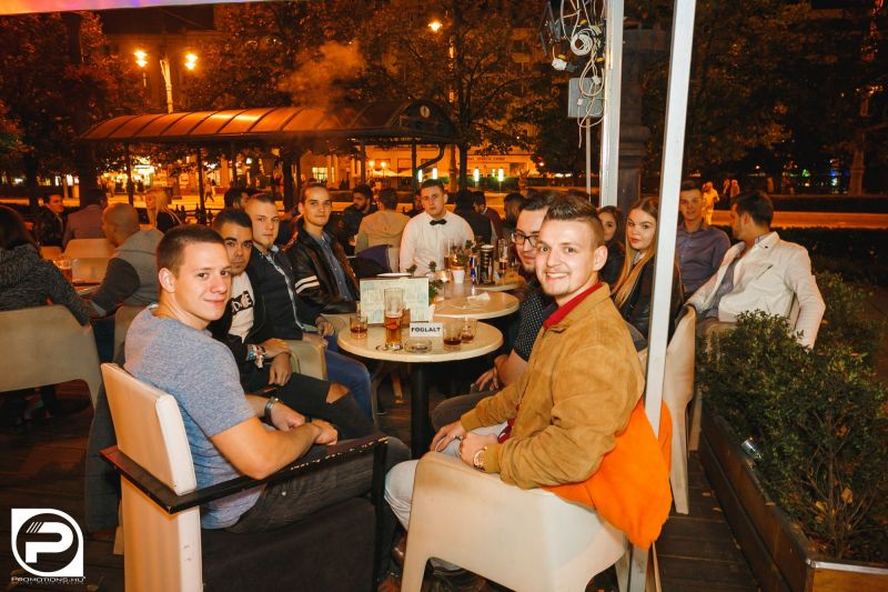 DEBRECEN, BARIO CAFE - 2016. OKTÓBER 1., SZOMBAT