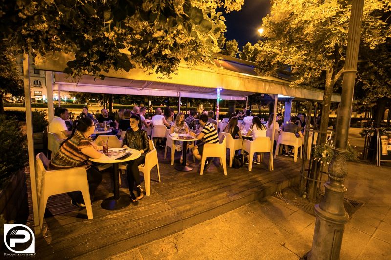 DEBRECEN, BARIO CAFE - 2016. JÚNIUS 11., SZOMBAT