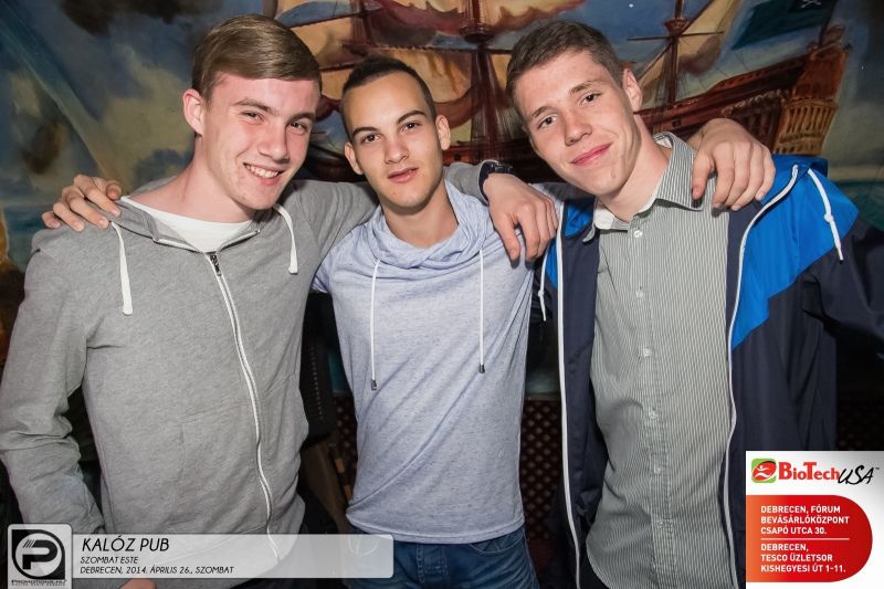 DEBRECEN, KALÓZ PUB - 2014. ÁPRILIS 26., SZOMBAT