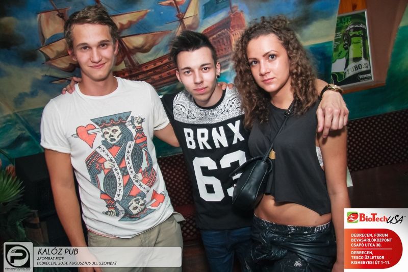 DEBRECEN, KALÓZ PUB - 2014. AUGUSZTUS 30., SZOMBAT