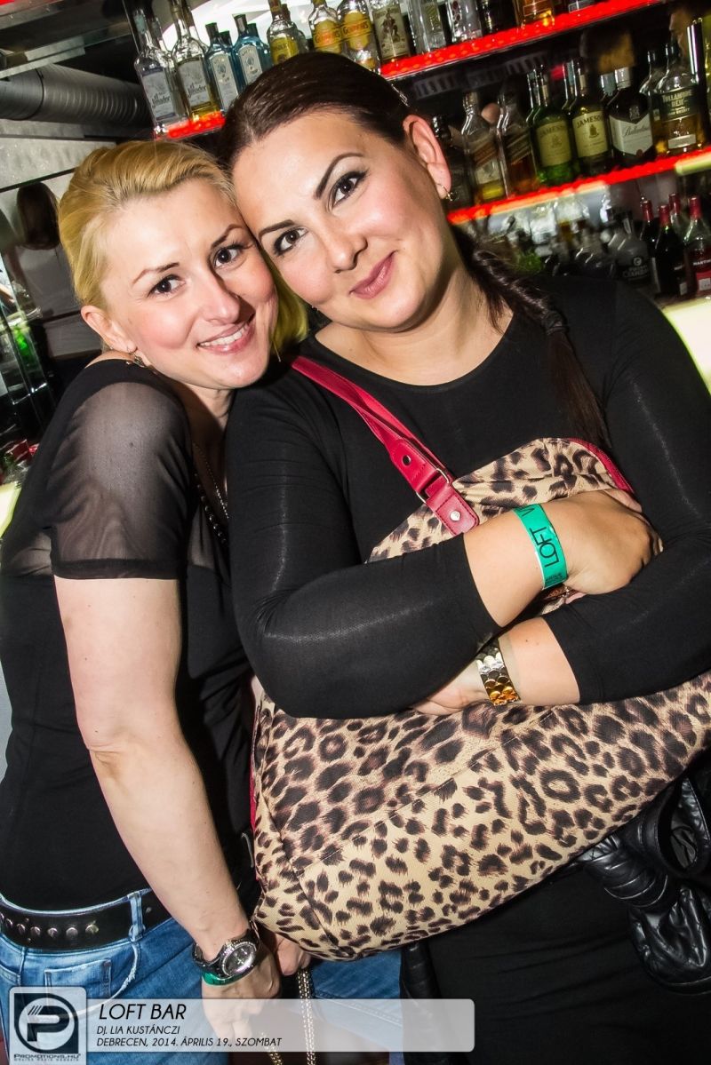 DEBRECEN, LOFT BÁR - 2014. ÁPRILIS 19., SZOMBAT