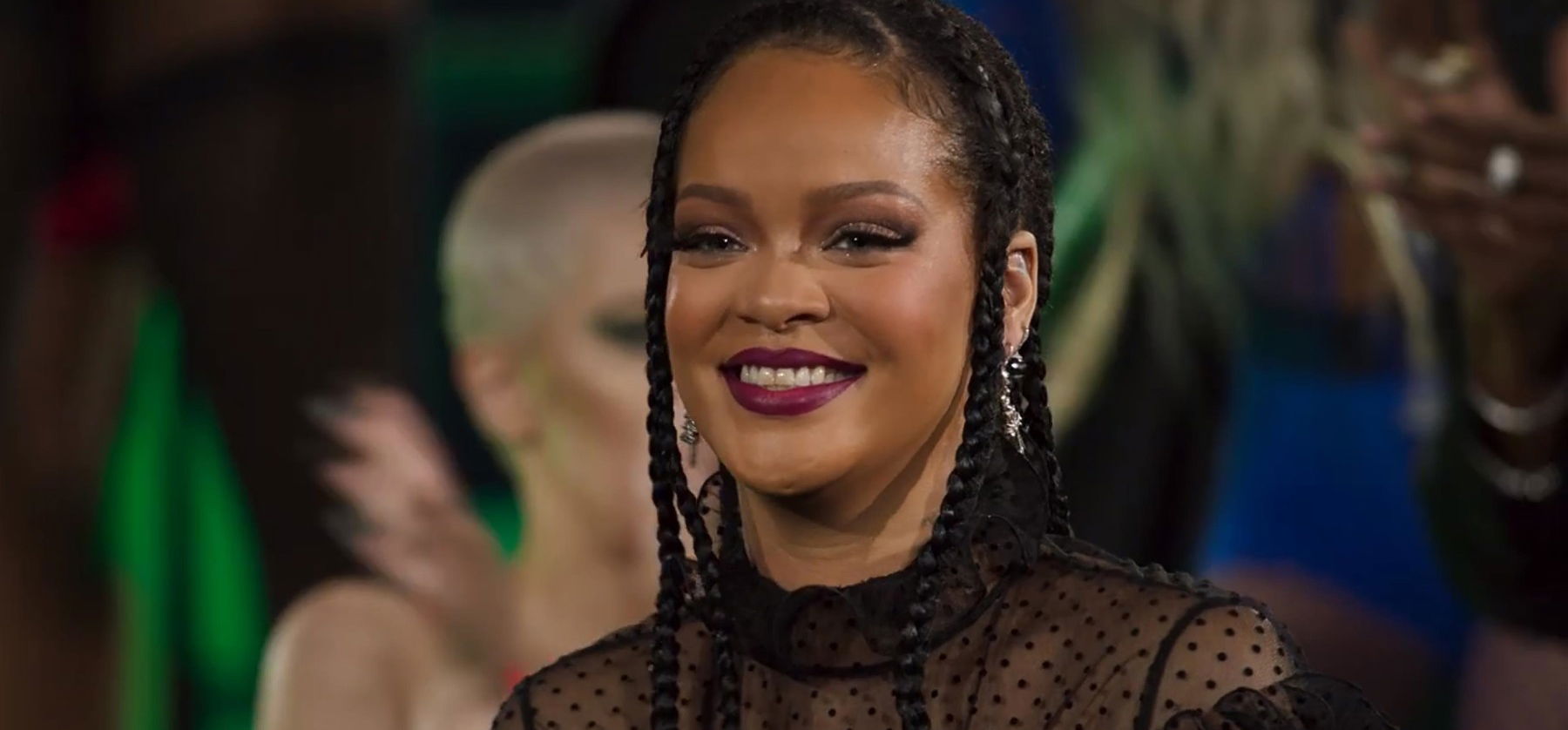 Rihanna 10 millió dollárt szórt el, hogy ezt megtehesse