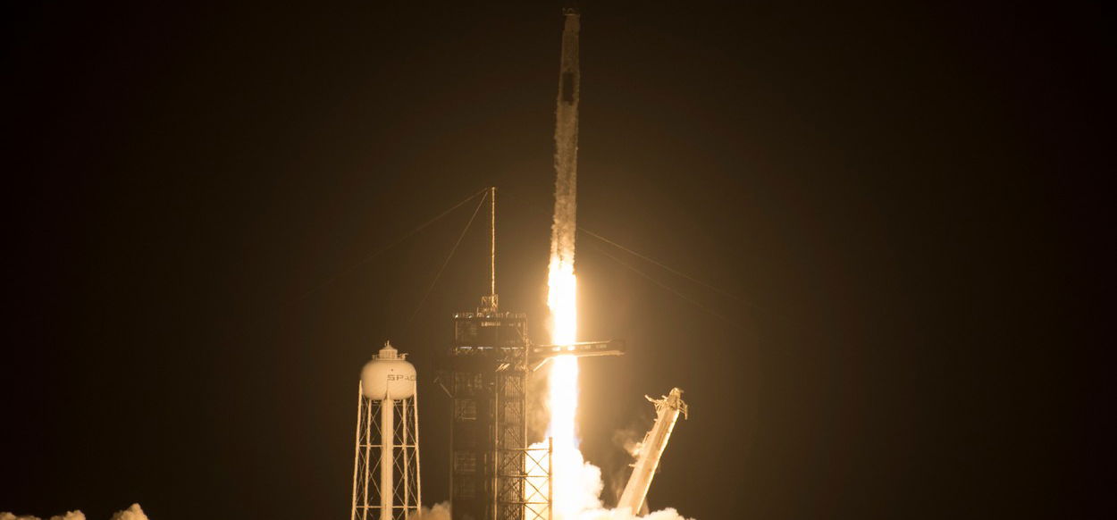 A világűr meghódítása: újabb SpaceX rakéta indult útnak – nézd meg a kilövés pillanatait!