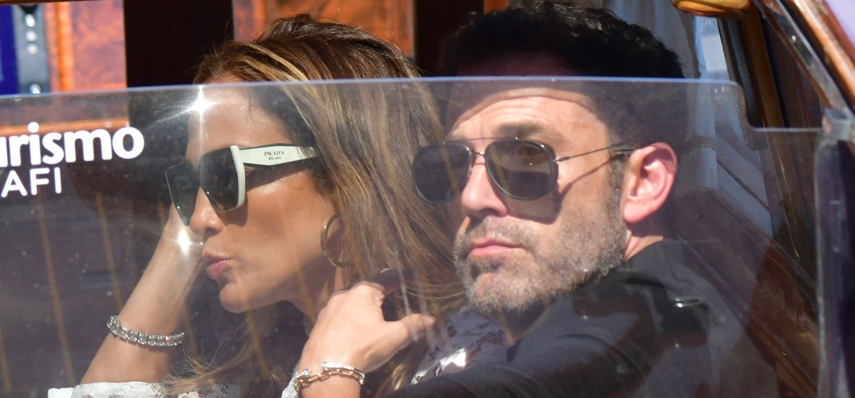 Ben Affleck és Jennifer Lopez Velencében turbékoltak – lesifotók