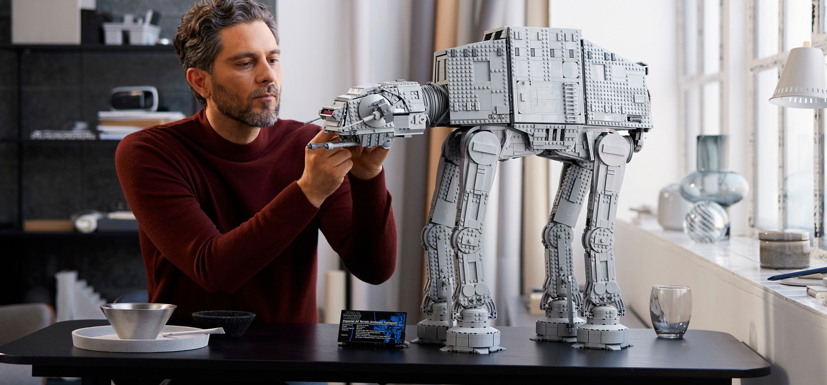 Óriás Birodalmi Lépegetőt dob piacra a Lego – fotók