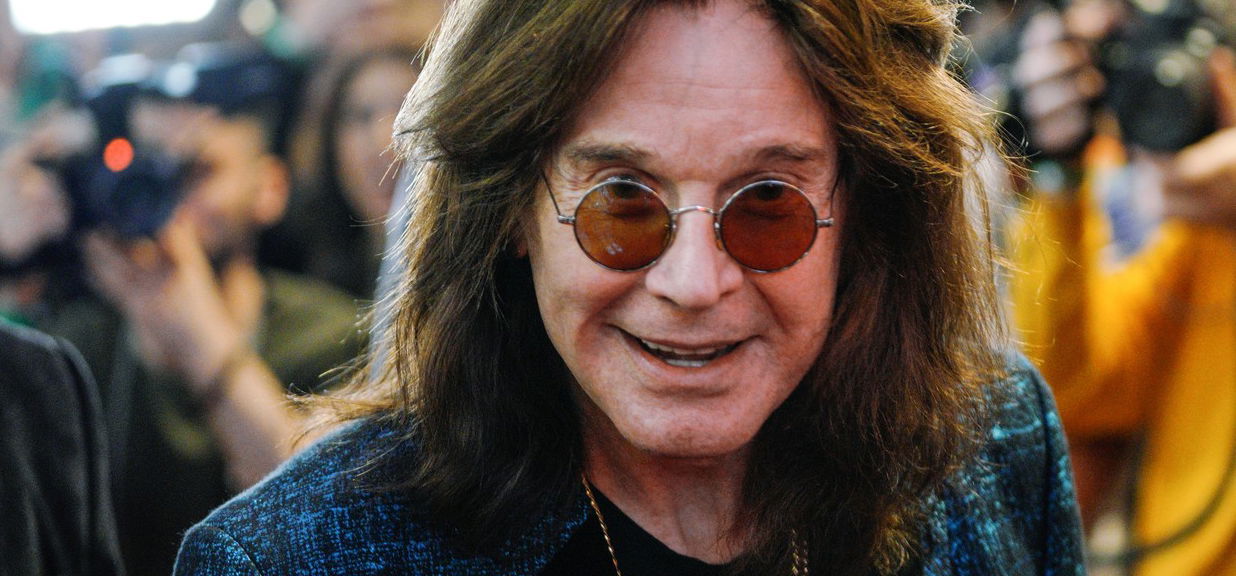 A szülinapos Ozzy Osbourne egyedül is megállja a helyét: íme a denevérevő legenda 5 legnagyobb saját slágere!