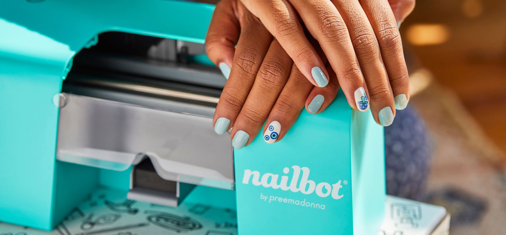 Unsz már manikűröshöz járni? Akkor a Nailbot nevű gépet imádni fogod