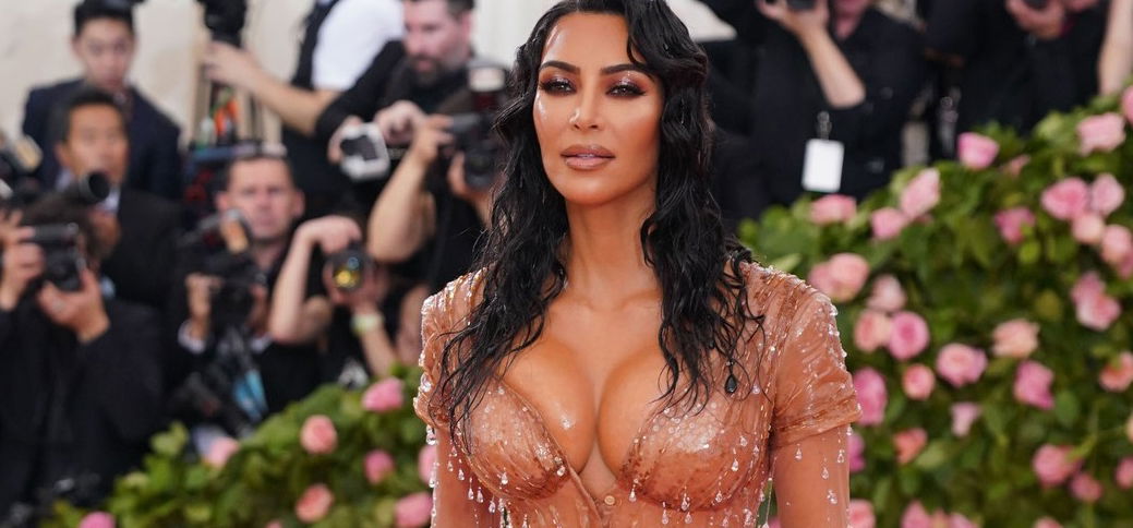 Ezek Kim Kardashian legszexibb és legmerészebb fotói – galéria