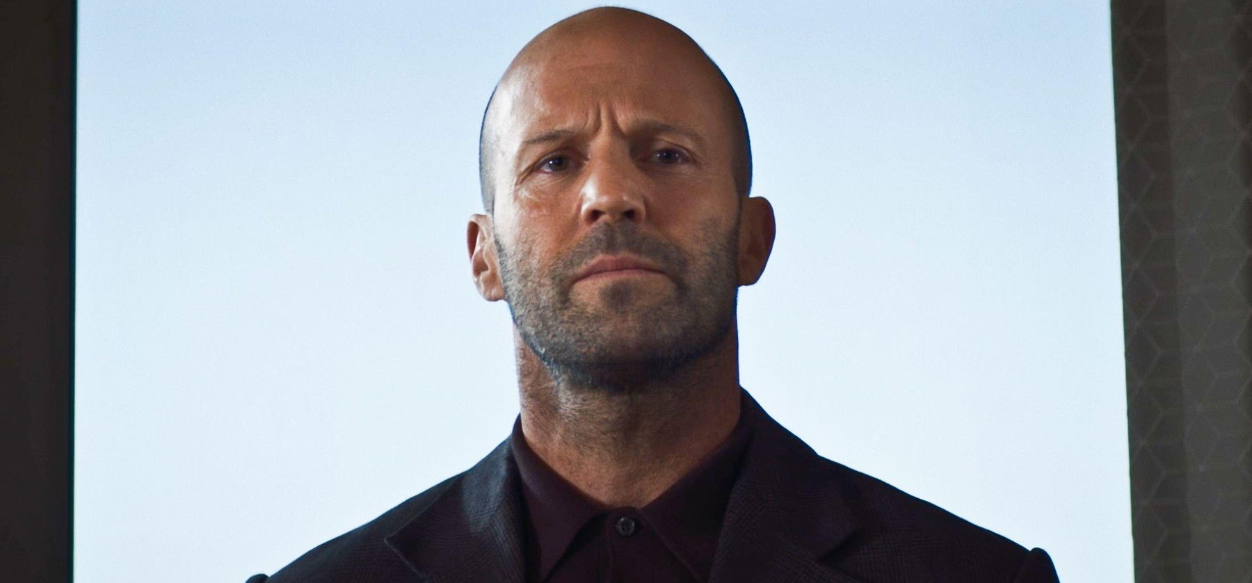 Így nyaral a folyton morcos Jason Statham és a fürdőruhás szerelme