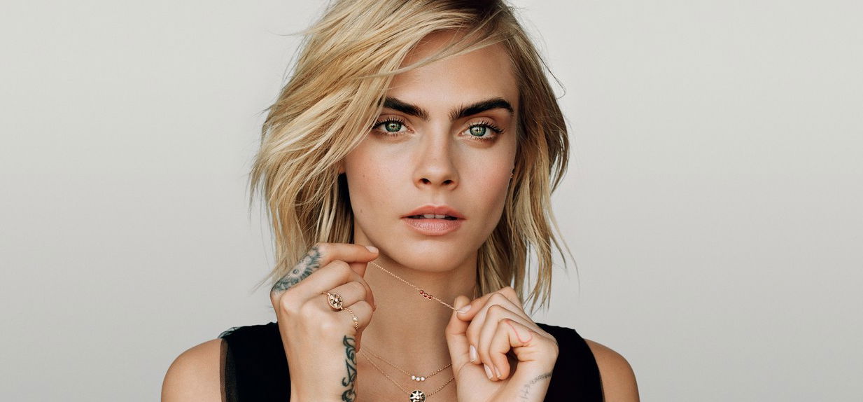 30 éves lett a gyönyörű Cara Delevingne, aki a nyilvános pucérkodástól sem fél - 18+