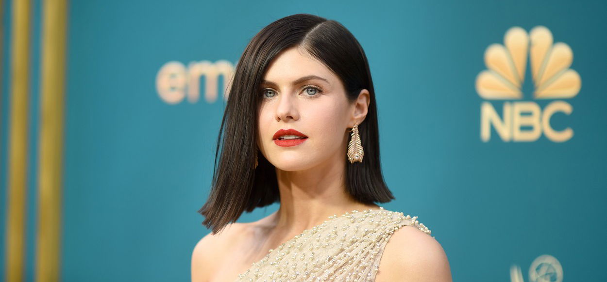 Alexandra Daddario hatalmas melleiről szinte senki se tudta levenni a szemét az Emmy-gálán