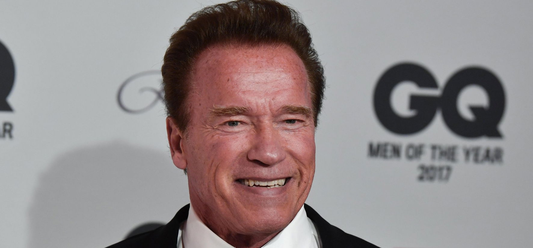 Rita Ora a kádban kényezteti magát, Arnold Schwarzenegger bringázik, Madonna pedig örök fiatal
