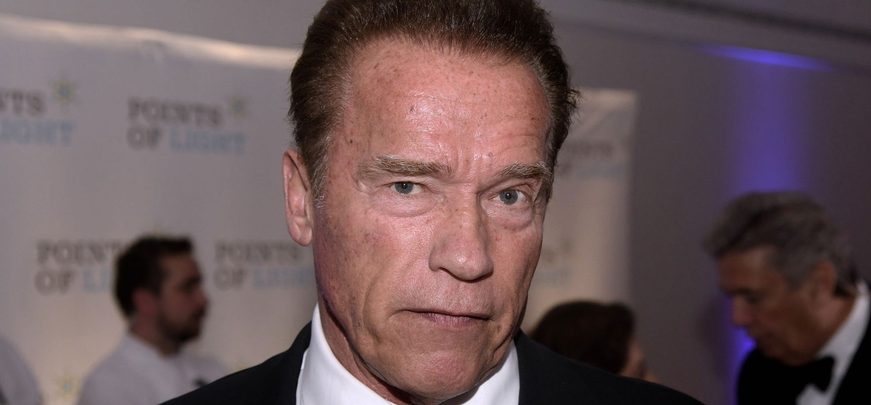 Ezzel a kocsival Arnold Schwarzenegger mindig nagy feltűnést kelt az utakon