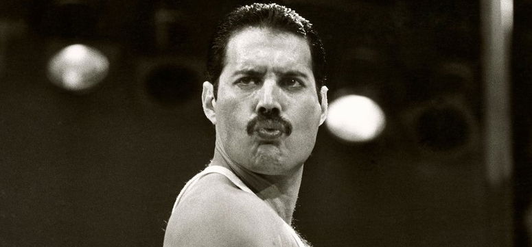 Napra pontosan 31 éve veszítettük el a Queen legendás énekesét, Freddie Mercury-t