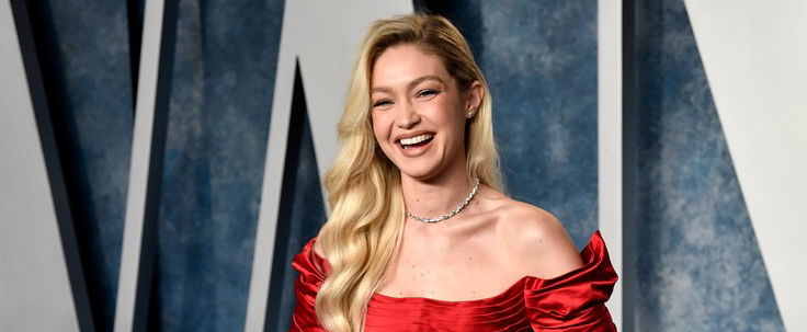 Rózsába bújt isntennőként jelent meg Gigi Hadid a Vanity Fair Oscar After-Party-n, de más sztárokra is rávetült a rivaldafény