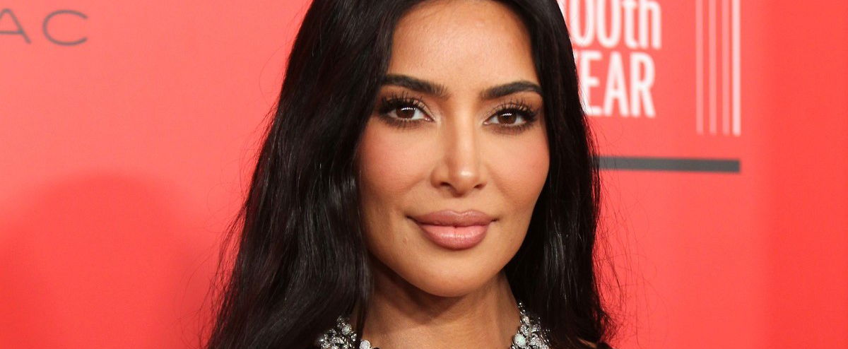 Less be Kim Kardashian luxusotthonába, amit több, mint 24 milliárdért vett magának az influenszer