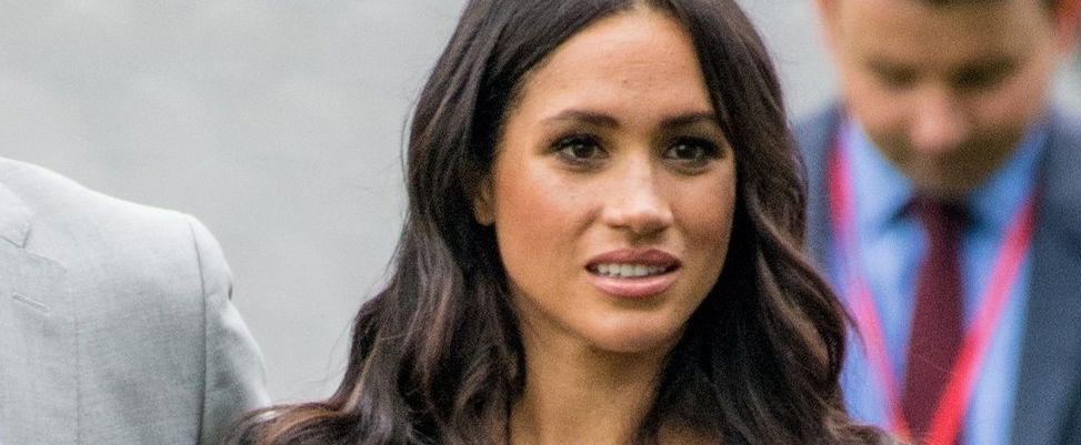 Furcsa dolgot vettek észre Meghan Markle-ön, ennyire nagy lenne a baj?